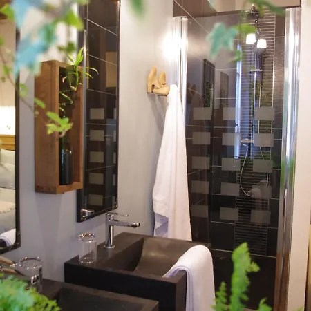 Saint Jacques 3*