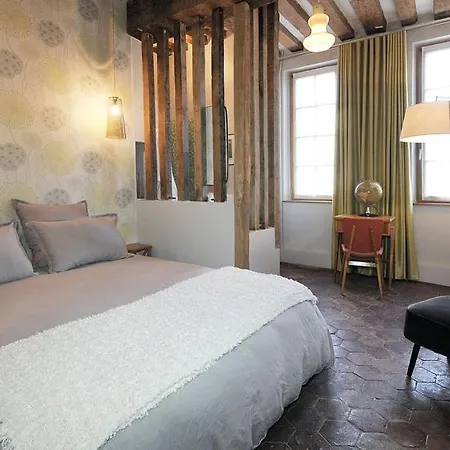 Saint Jacques Bed & Breakfast 3*